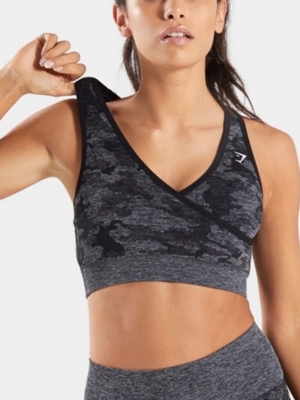 Gymshark adapt camo seamless gray/black sports bra